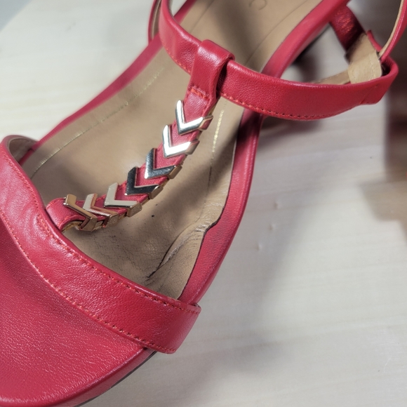 Vionic Port Cali Red Demi Wedge Open Toe Strappy Sandal Womens size 6.5 W - Picture 10 of 10